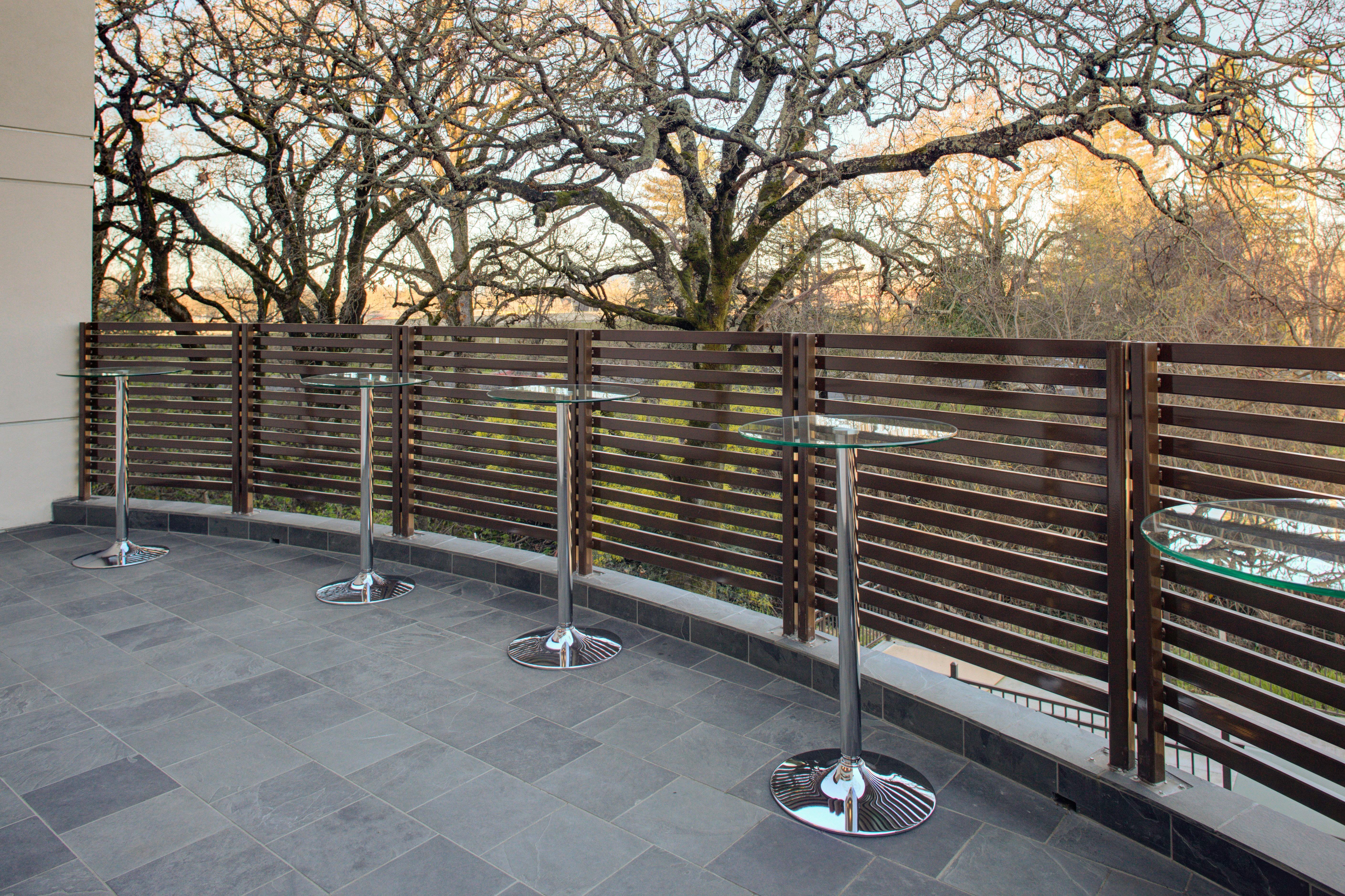 Holiday Inn Windsor - Wine Country By Ihg Exterior photo