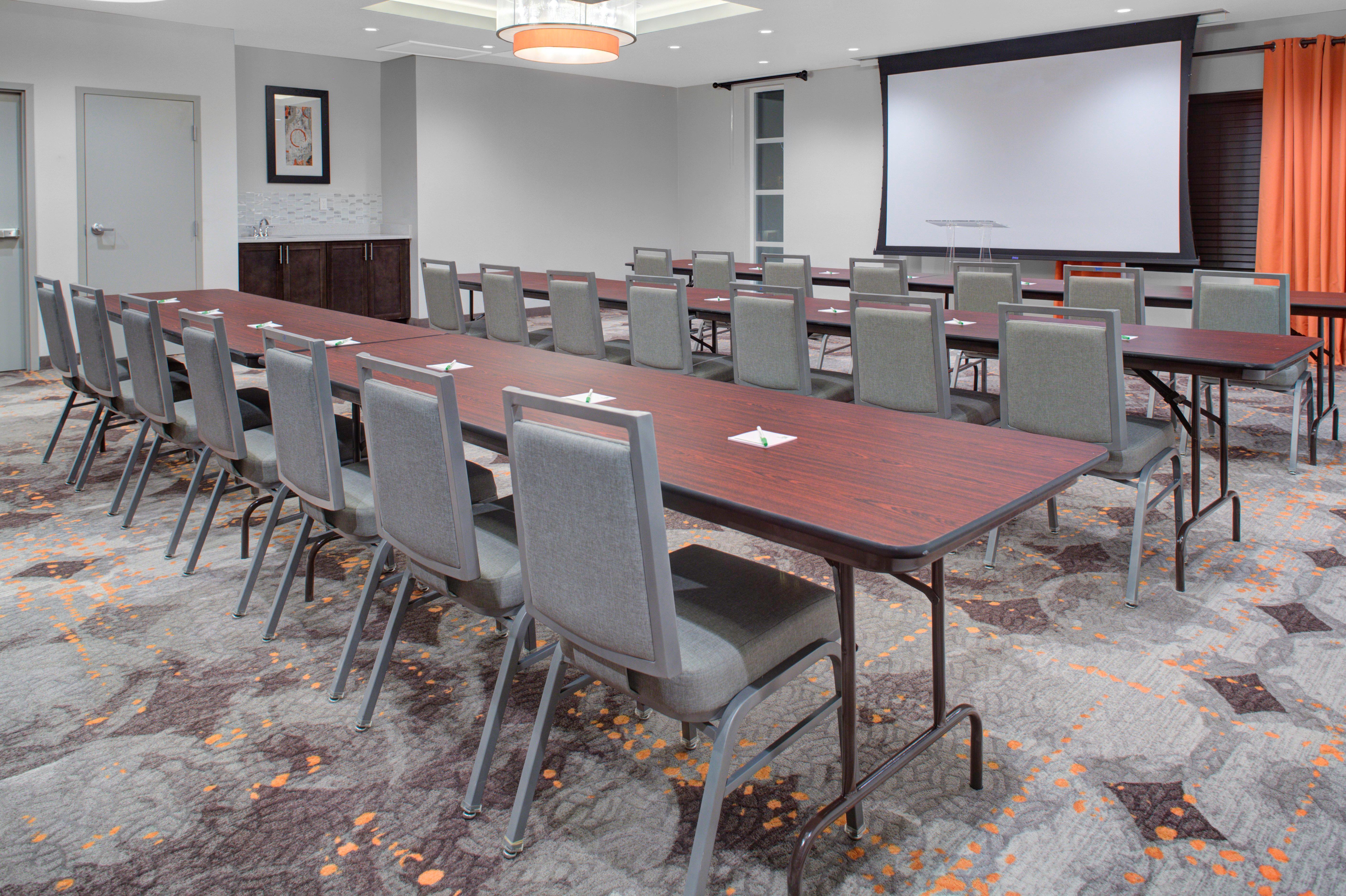 Holiday Inn Windsor - Wine Country By Ihg Exterior photo